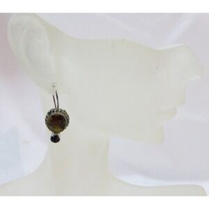 Sterling silver .925 drop earring with flower in risen garnet semi precious ston